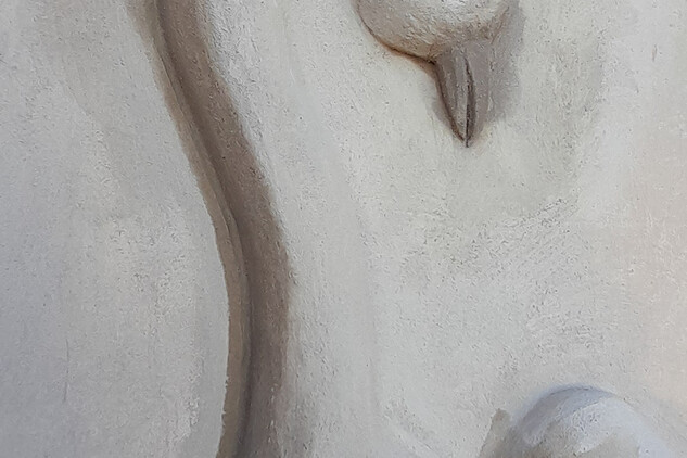 Krajská knihovna v Pardubicích, detail - pštros, práce na rekonstrukci