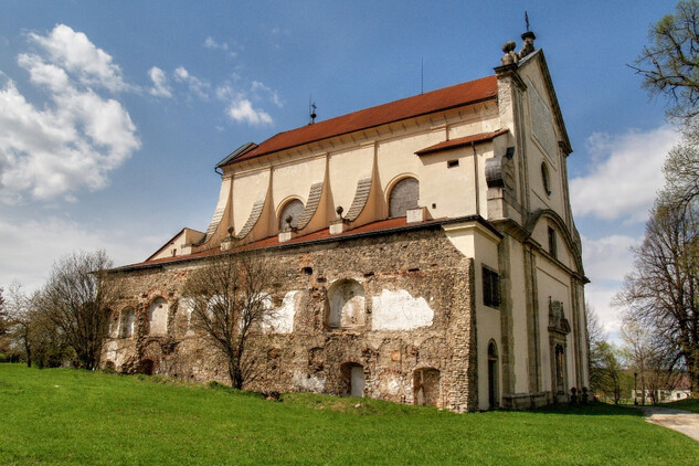 Klášter u Nové Bystřice