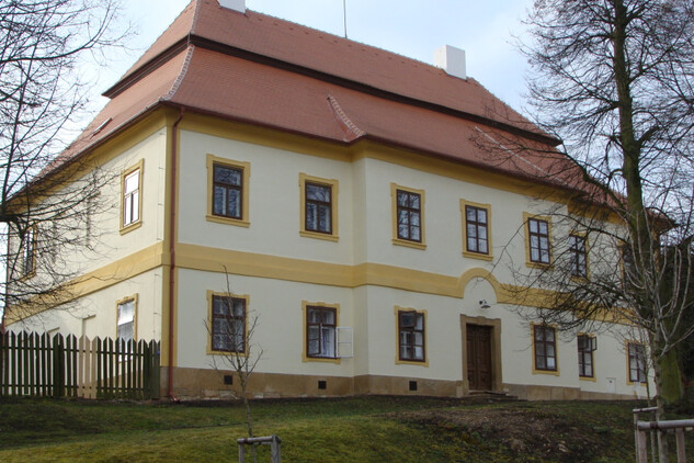 Žlunice, fara čp. 1 | © NPÚ, ÚOP v Josefově/Zdeněk Čermák
