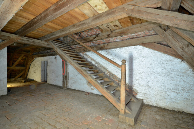 Dvoupodlažní krov nad severním křídlem (foto Gabriela Čočková, 2018)