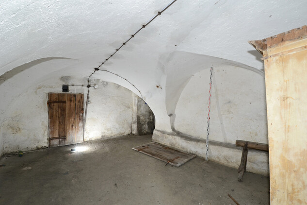 Klenutý suterén pod východním křídlem (foto Gabriela Čočková, 2018)