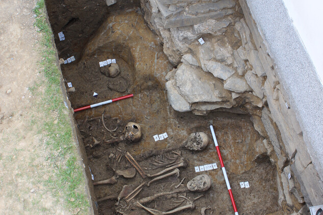 Archeologický výzkum u farního kostela