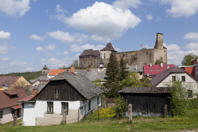Hrad Lipnice, pohled od jihu, autor: Viktor Mašát