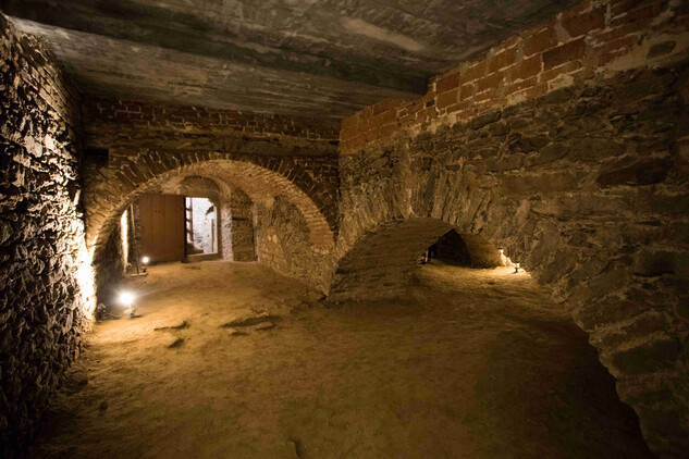 Archeologické léto 2025, státní zámek Telč, zámecké podzemí, foto: Lucie Herbricková