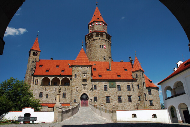 hrad Bouzov